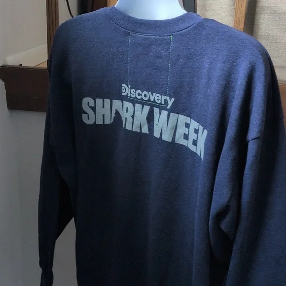 ✨ Rare Aviator Nation X Discovery Channel Shark Week Crew Neck Size Large